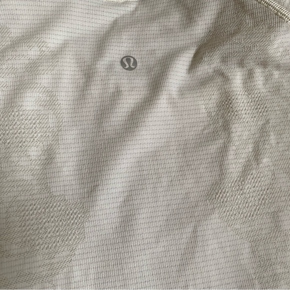RARE creme floral lululemon Swiflty Tech - Picture 4 of 4